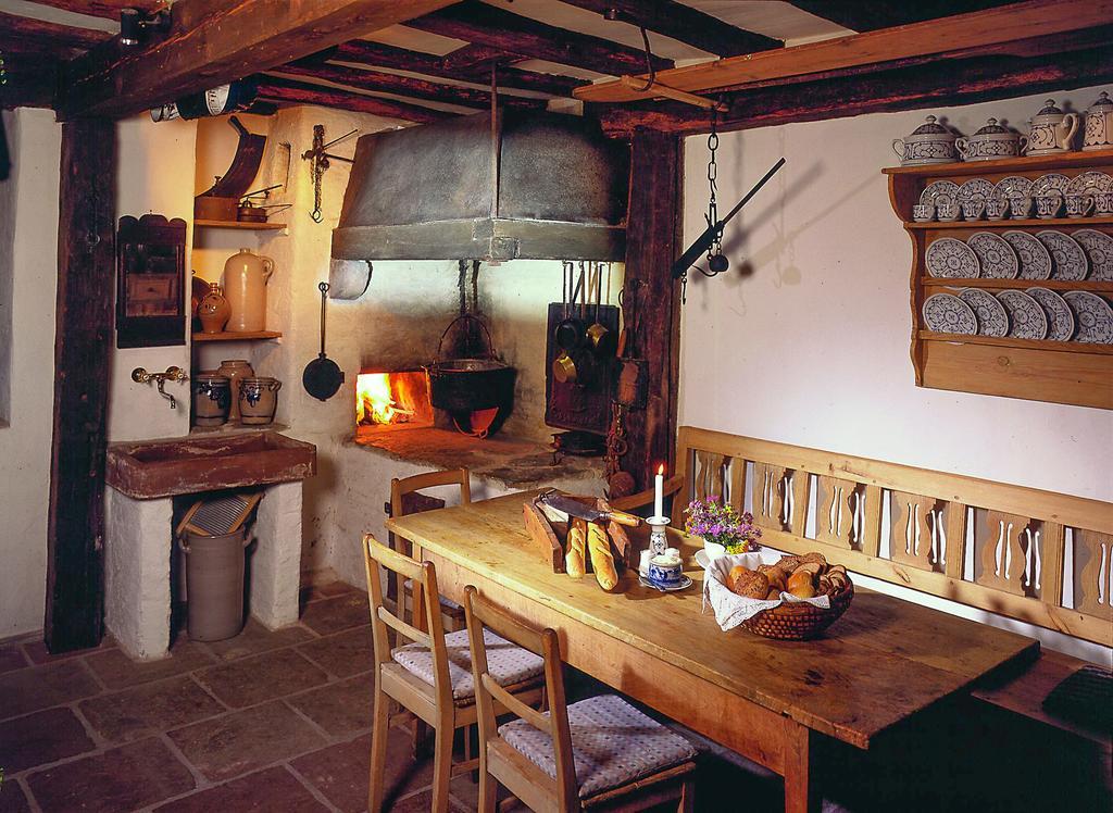 בראובאך Landgasthof Zum Weissen Schwanen מראה חיצוני תמונה
