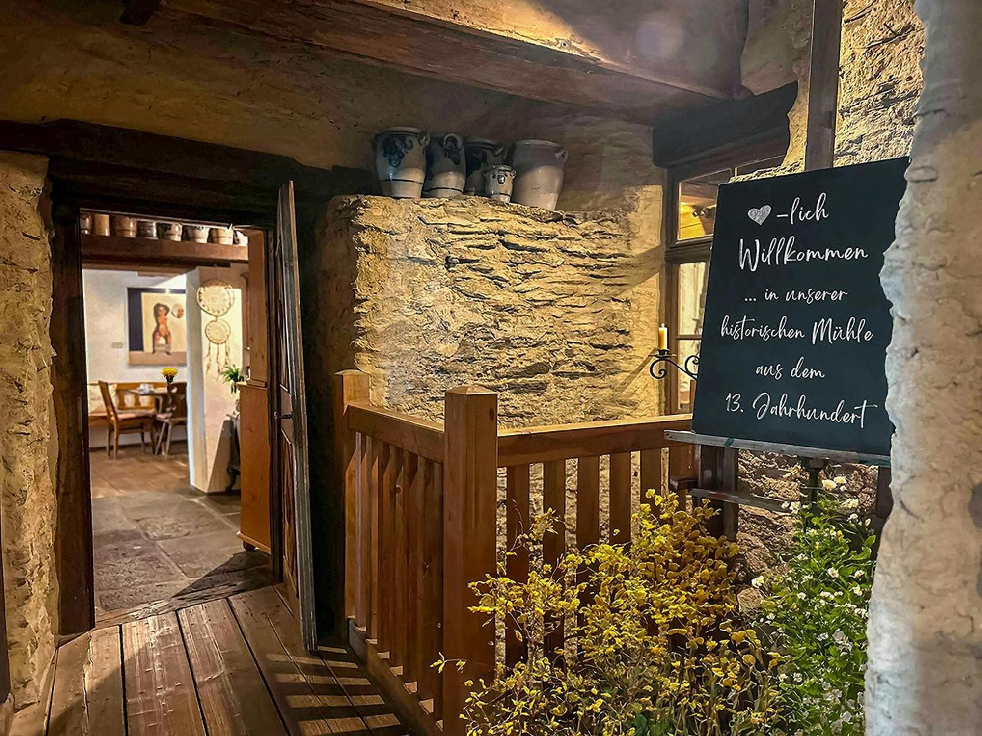 בראובאך Landgasthof Zum Weissen Schwanen מראה חיצוני תמונה