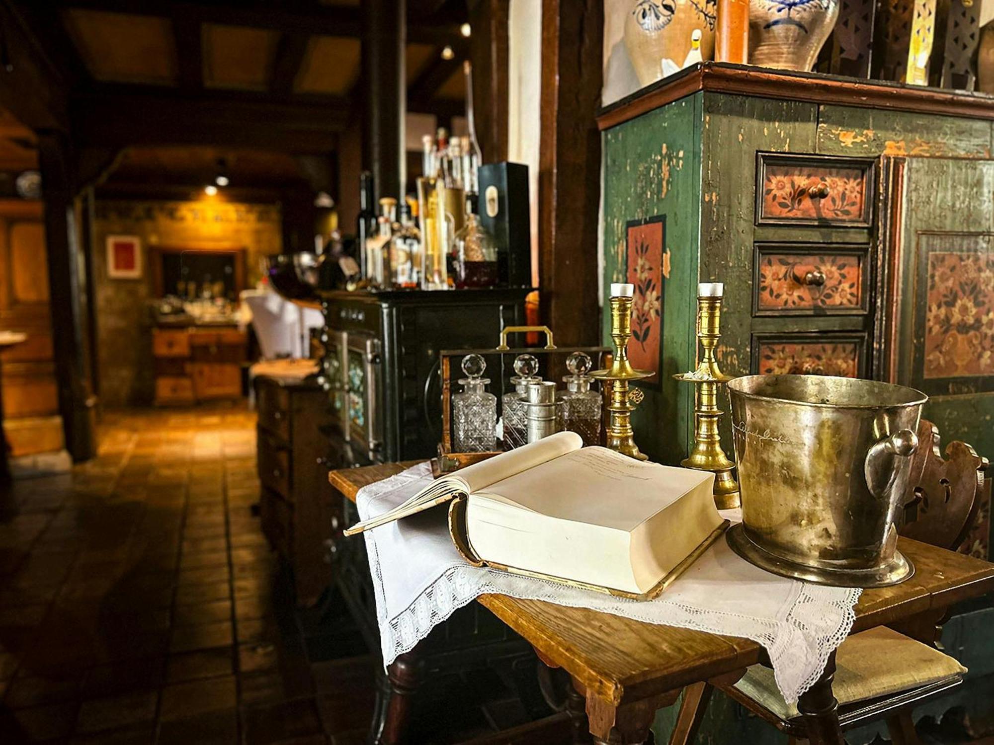 בראובאך Landgasthof Zum Weissen Schwanen מראה חיצוני תמונה